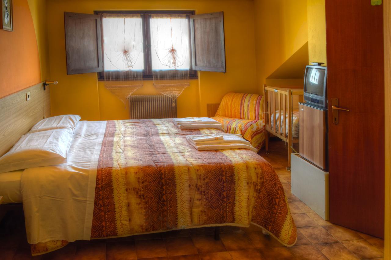 Albergo Rifugio Montecucco Piampaludo Екстериор снимка